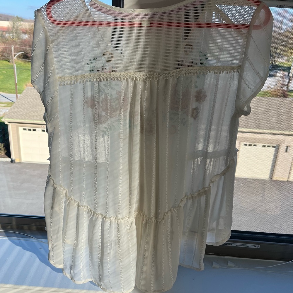 White sheer blouse with embroidery - Picture 6 of 6